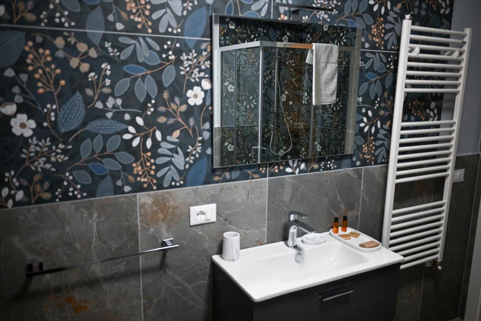The Paris Rooms B&B Reggio di Calabria Dış mekan fotoğraf